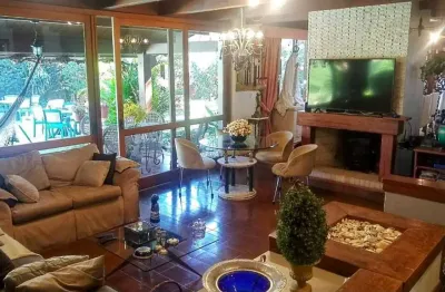 Casa com 3 quartos à venda na Avenida Itamarati, --, Itacorubi, Florianópolis