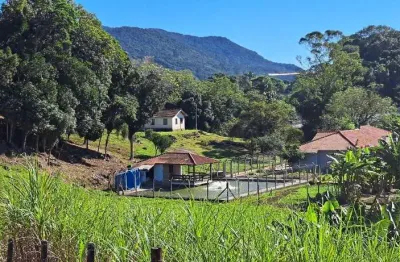 Fazenda com 1 sala à venda na Rua Mathias Schell, --, Sertão do Maruim, São José