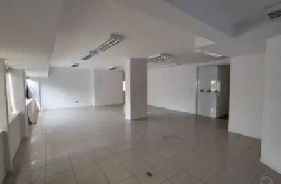 Sala comercial com 507,00 m² no centro de florianópolis