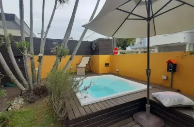 Casa com 3 quartos à venda na Rua João Luiz da Silva Brito, --, Canasvieiras, Florianópolis