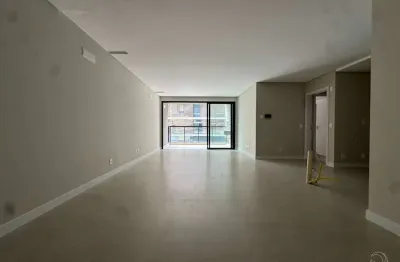 Apartamento com 3 quartos à venda na Rua dos Polvos, --, Jurerê, Florianópolis