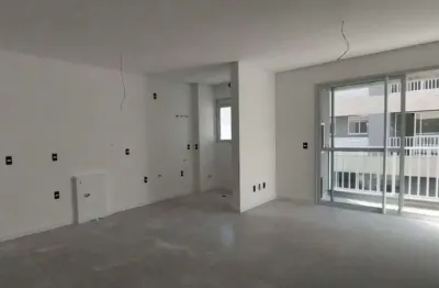 Excelente apartamento com 2 quartos localizado no ribeirão da ilha