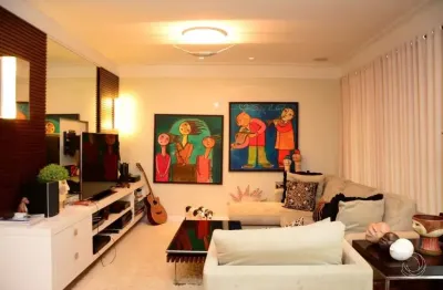 Casa com 4 quartos e 181 m² no centro de florianópolis