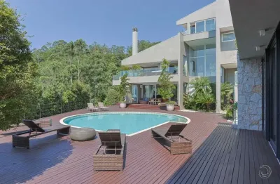Casa em condomínio fechado com 4 quartos à venda na Rodovia Haroldo Soares Glavan, --, Cacupé, Florianópolis