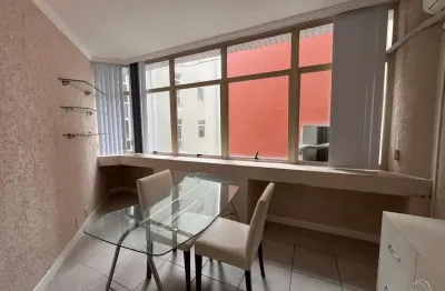 Sala comercial com 42m² no centro de florianópolis.