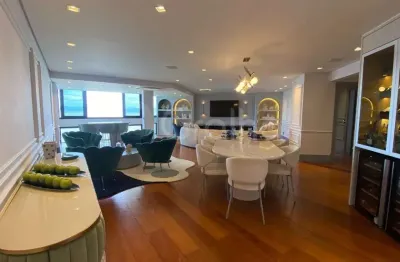 Apartamento Alto Padrão com 3 suítes e vista mar na Agronômica