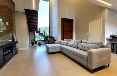 Casa com 3 quartos sendo 1 suíte 226,00m² na vargem grande