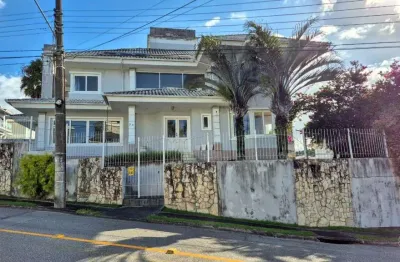 Casa 537m² com 5 quartos 1 sendo suite no bairro pedra branca