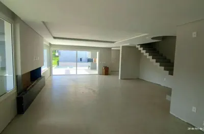 Casa residencial de 450m² com 4 quartos nos ingleses