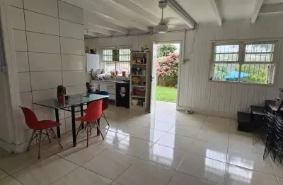 Casa de 3 quartos no bairro lagoa da conceição, florianópolis.
