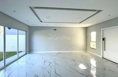 Casa residencial de 244m² com 3 suítes nos ingleses do rio vermelho