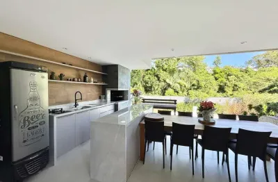 Casa com 4 suites  em condomínio fechado no ribeirão da ilha