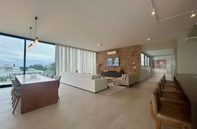 Casa alto padrão de 560,80m² com 6 suítes em cacupé