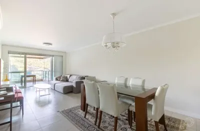 Apartamento com  159,57m² e 3 quartos sendo 3 suítes no centro