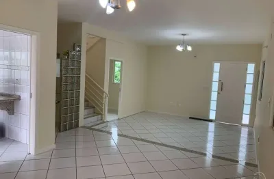 Casa 2 pavimentos com piscina no bairro pedra branca