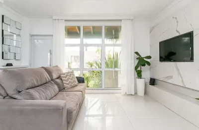 Casa em condomínio fechado com 5 quartos à venda na Rodovia Virgílio Várzea, --, Canasvieiras, Florianópolis