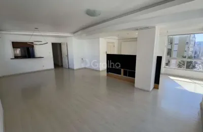 Apartamento de 140m² com 3 quartos sendo 1 suíte no centro