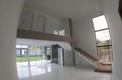 Casa residencial de 212m² com 3 suítes no rio vermelho