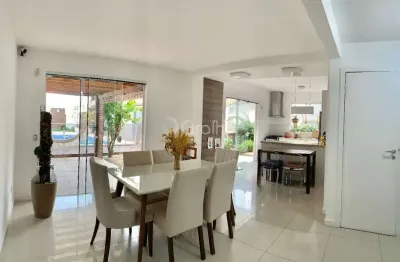 Casa residencial de 233m² com 4 quartos no estreito