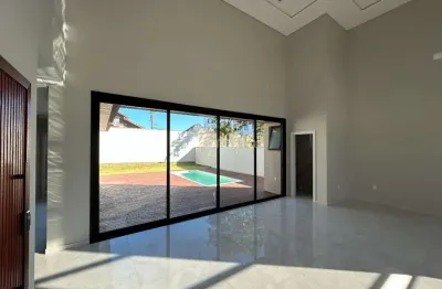 Casa alto padrão com 3 suítes no ingleses do rio vermelho, florianópolis