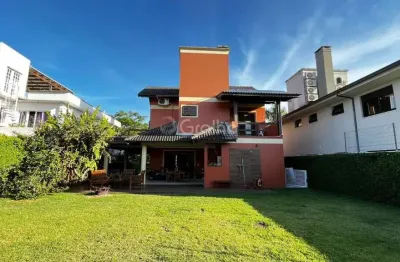 Casa com 3 quartos e 230m² privativos em jurerê internacional, florianópolis