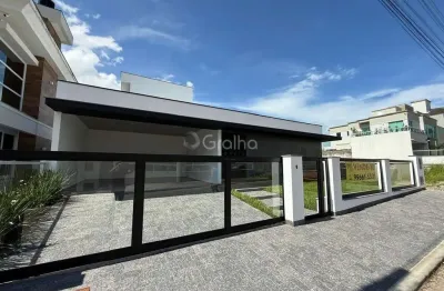 Casa de 205 m² com 3 quartos sendo 1 suíte no bairro pedra branca