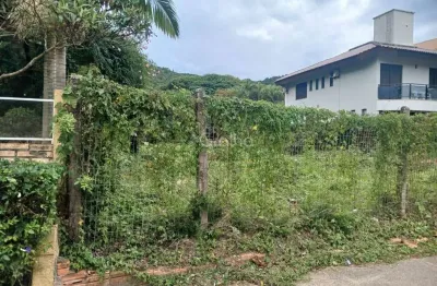 Terreno plano com 605m² na praia brava, florianópolis