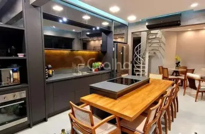 Cobertura de 126 m² com 2 quartos sendo 2 suítes em canasvieiras