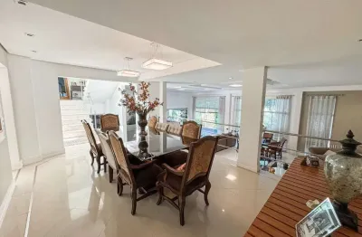 Casa residencial de 680m² com 4 suítes no bosque das mansões