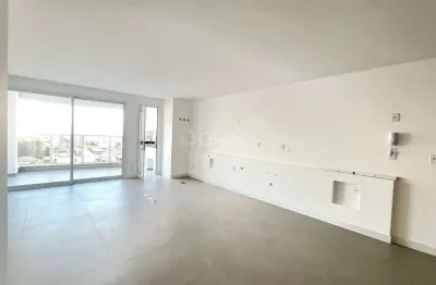 Apartamento de 130m² com 3 suítes no bairro canto em florianópolis