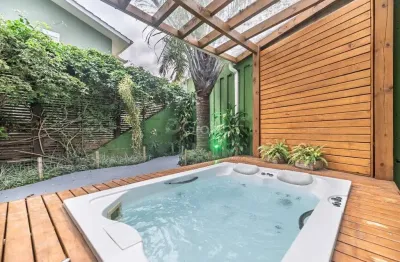 Casa de 137m² com 3 quartos sendo 1 suíte na barra da lagoa