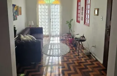 Casa residencial de 116m2 com 3 quartos no centro de florianópolis
