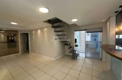 Cobertura duplex de 197m² com 2 quartos sendo 1 suíte no centro