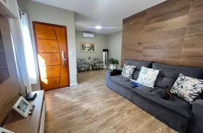 Casa de 142m² com 3 quartos sendo 1 suíte no bairro balneário do estreito