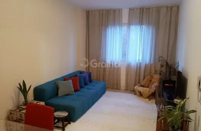 Apartamento de 2 quartos e 75m² privativos no centro de florianópolis