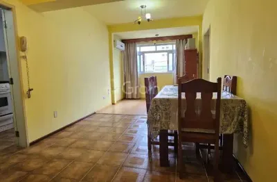 Apartamento de 72m² com 2 quartos sendo 1 suíte no centro
