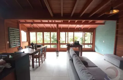Casa residencial de 175m² com 3 quartos no córrego grande
