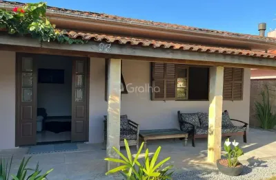 Casa localizada no enseada de  brito com 3 quartos, espaço privativo de 140,00 m2