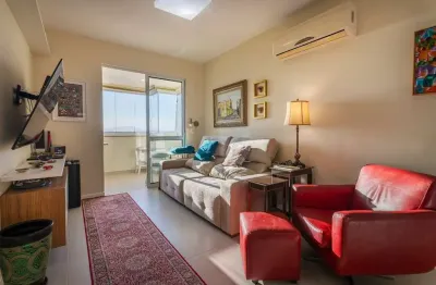 Apartamento de 77m² com 3  quartos sendo 1 suíte na costeira do pirajubae