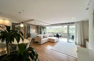 Apartamento de 170m² com 4 quartos sendo 2 suítes no itacorubi