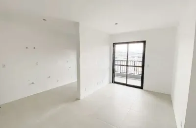 Apartamento com 2 quartos em condomínio clube no Roçado em São José