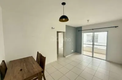 Apartamento com 2 quartos, sendo 1 suíte com 67 m² em canasvieiras.