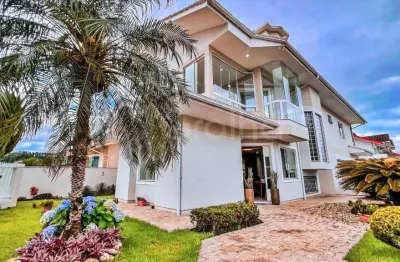 Casa com 4 quartos e com area total de 248m2, localizada no pagani