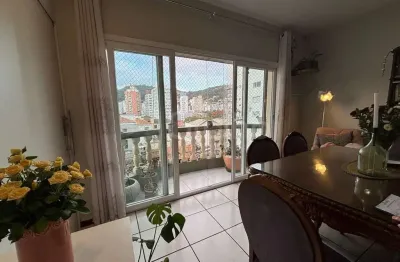 Apartamento com 4 quartos e 117m² privativos no centro de florianópolis