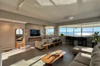 Apartamento de 226m² com 4 quartos sendo 2 suítes na agronômica