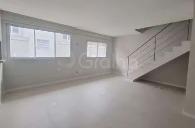 Cobertura dúplex de 3 dormitórios, sendo 2 suítes mais lavabo, 2 vagas de garagem trindade