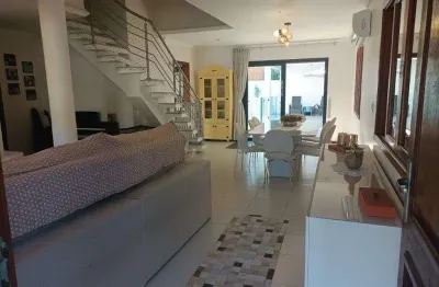 Casa com 4 quartos sendo 3 suites com 209,00m² na daniela, florianópolis.
