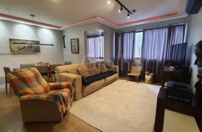 Apartamento de 2 quartos, 1 suíte e 108m² privativos no centro de florianópolis