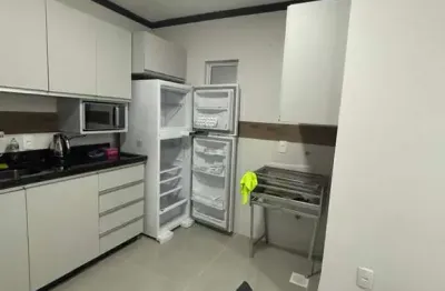 Duplex com 2 quartos sendo 1 suite com 77,78m² em canasvieiras.