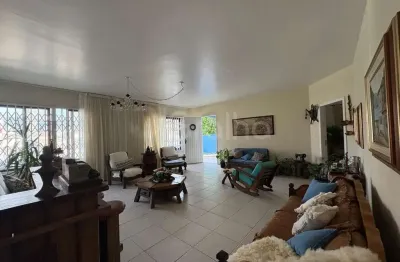 Casa com 7 quartos à venda na Cônego Thomaz Fontes, --, Santa Mônica, Florianópolis